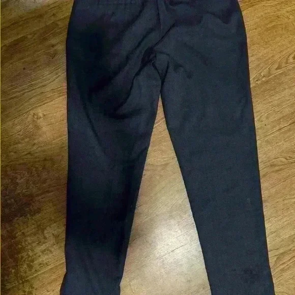 Banana Republic Ladies Gray Ankle-Fit Pants (Style: Martini) - Size 6 Petite - Picture 5 of 5